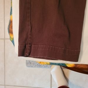 Lee comfort waist ban.